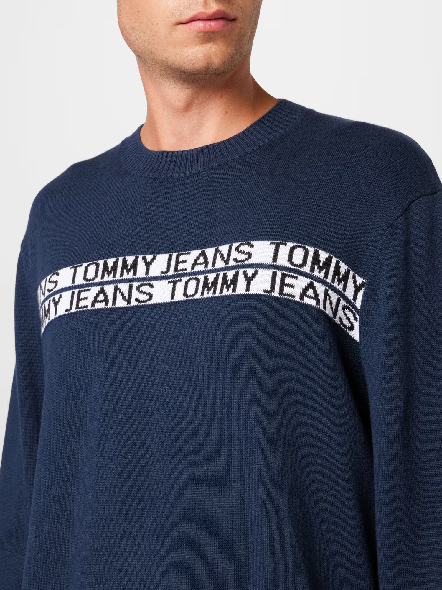 Tommy Jeans Sveter námornícka modrá / biela - Pepit.sk