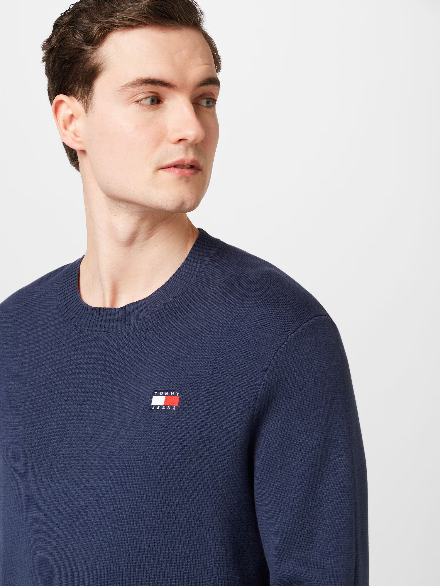 Tommy Jeans Sveter námornícka modrá / červená / biela - Pepit.sk