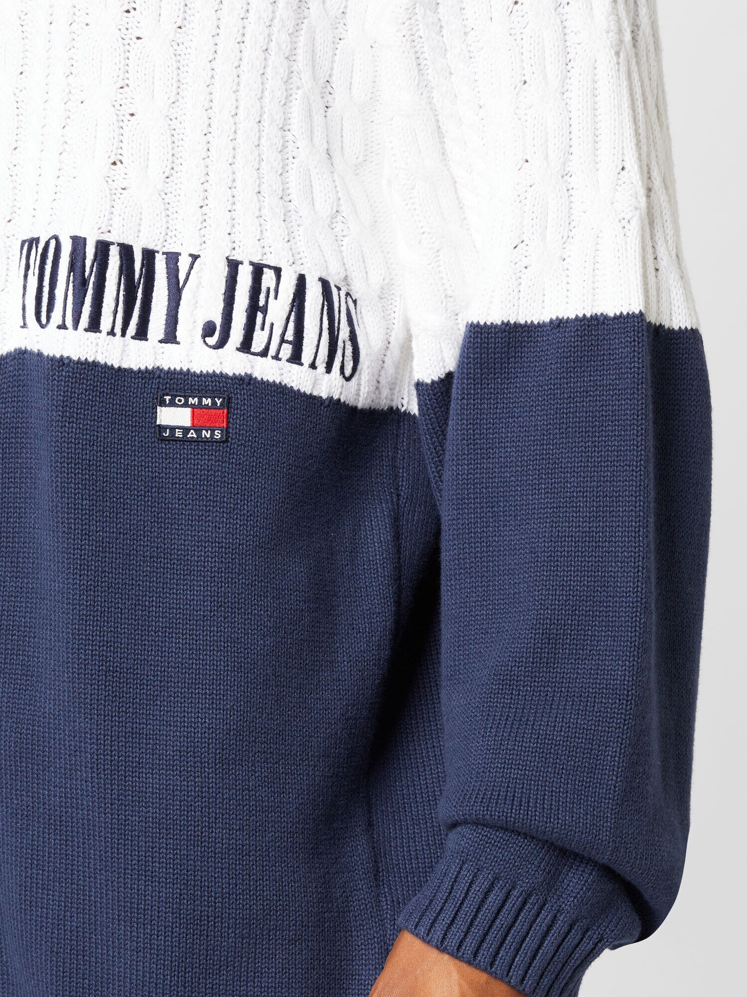 Tommy Jeans Sveter tmavomodrá / jasne červená / biela - Pepit.sk