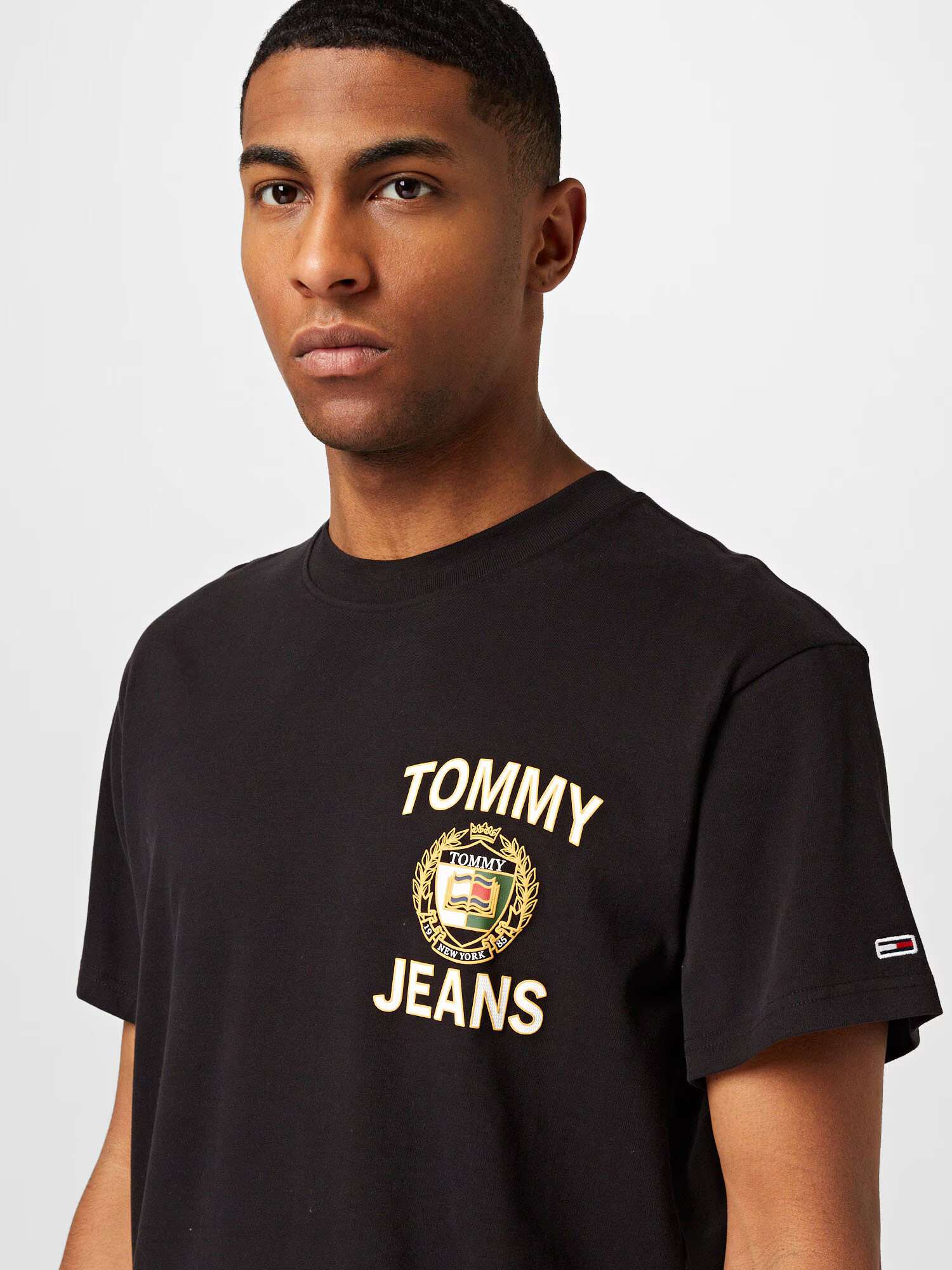 Tommy Jeans Tričko 'LUXE' zlatá žltá / zelená / čierna / biela - Pepit.sk