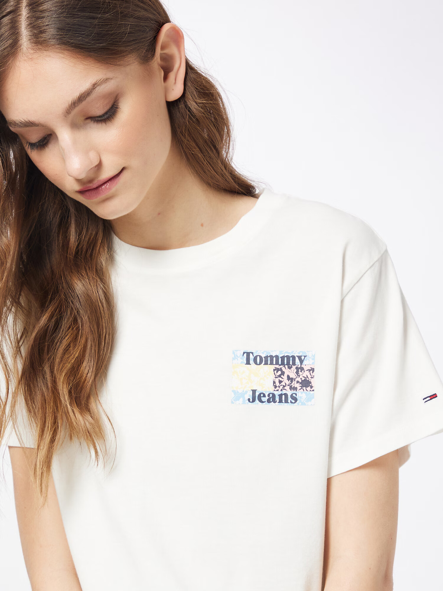 Tommy Jeans Tričko námornícka modrá / svetlomodrá / pastelovo ružová / biela - Pepit.sk