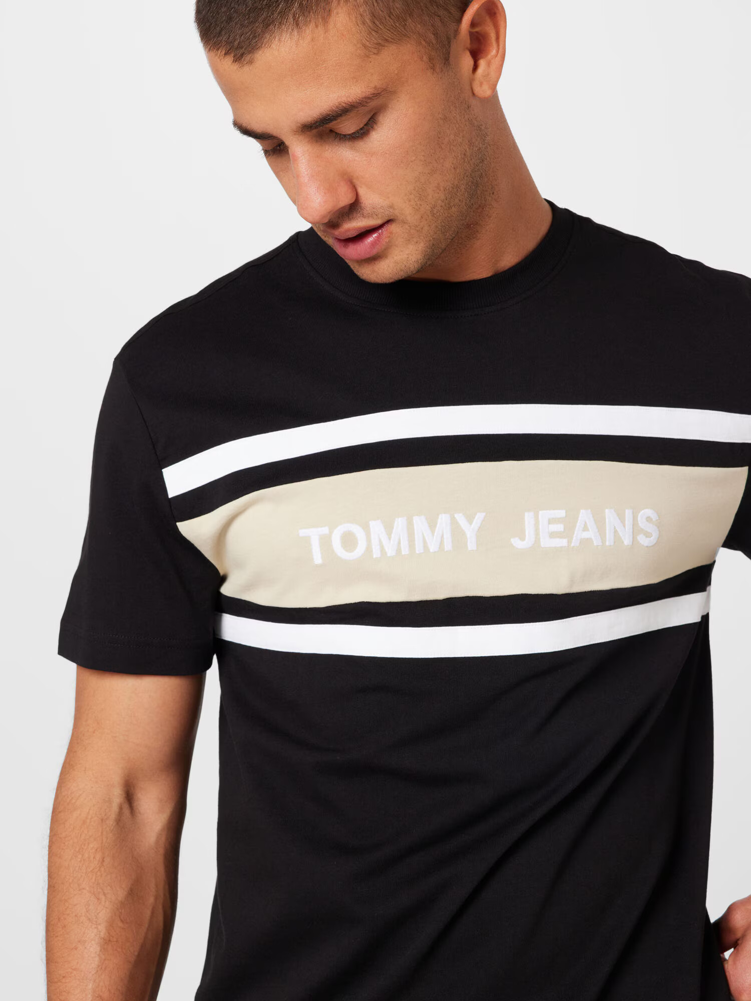 Tommy Jeans Tričko tmelová / čierna / biela - Pepit.sk