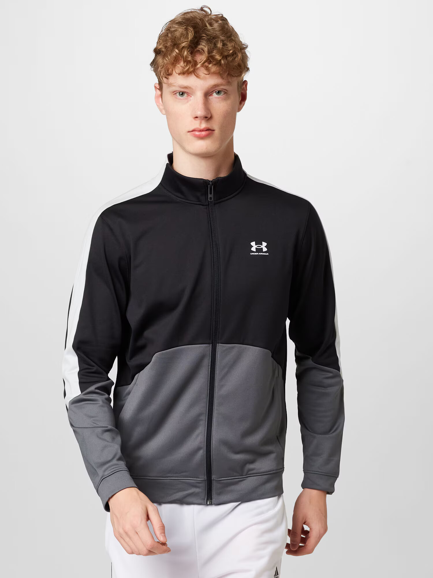 UNDER ARMOUR Funkčné tričko sivá / čierna / biela - Pepit.sk