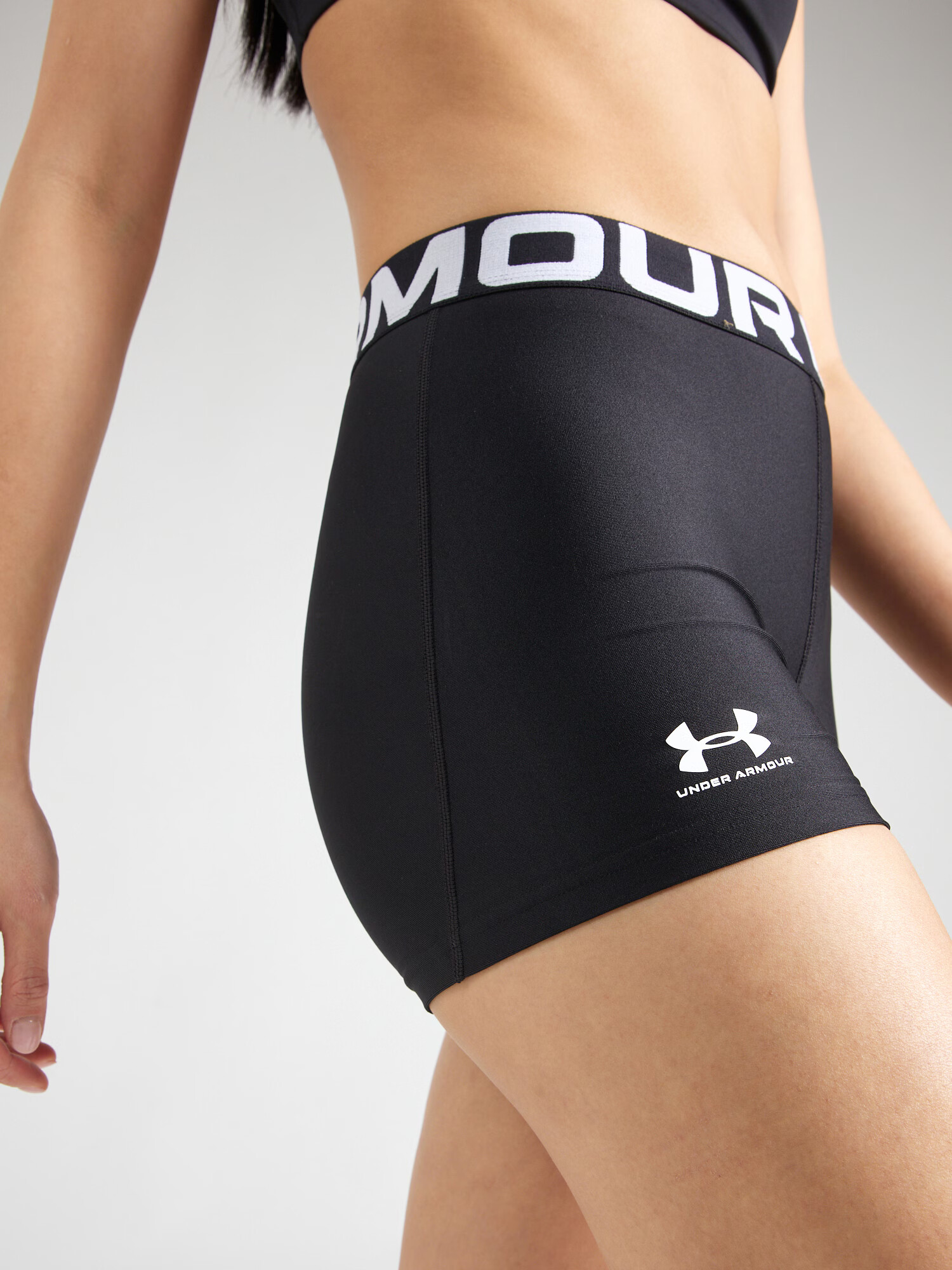 UNDER ARMOUR Športové nohavice 'Authentics' čierna / biela - Pepit.sk