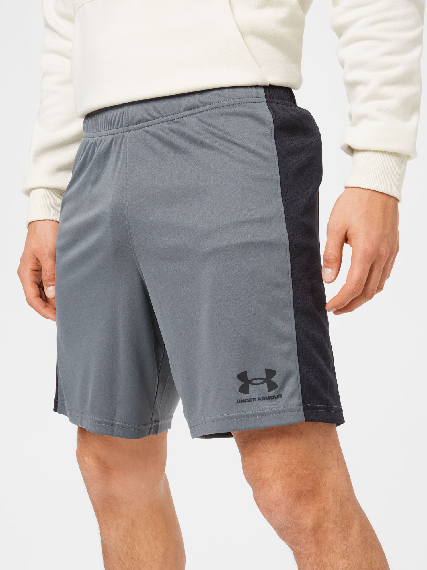 UNDER ARMOUR Športové nohavice 'Challenger' sivá / čierna - Pepit.sk