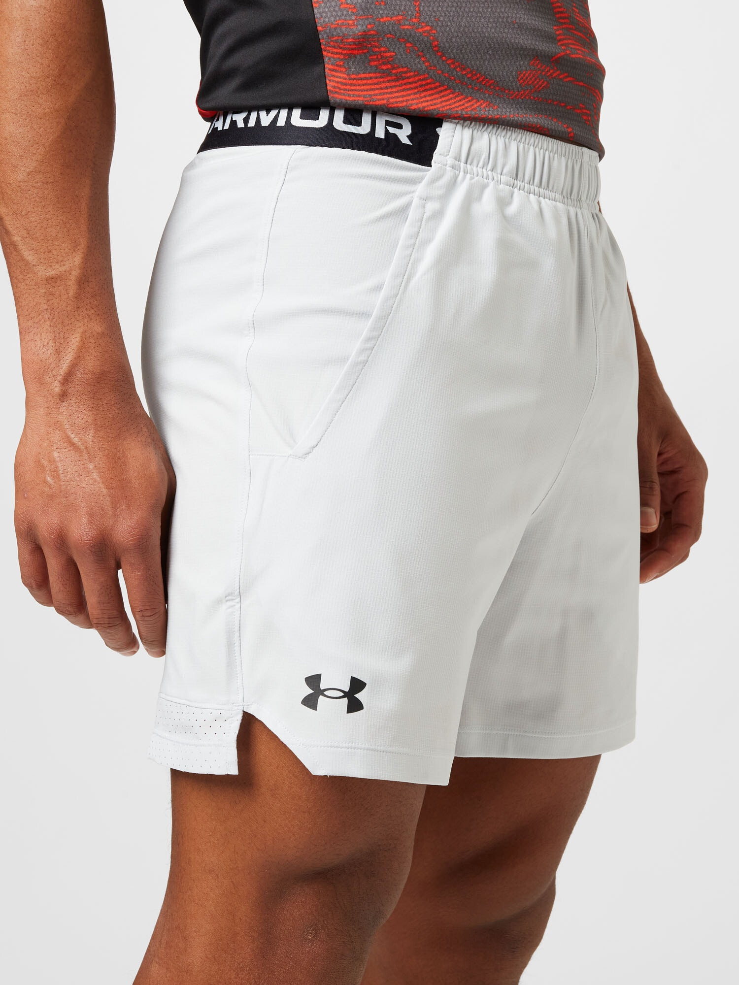 UNDER ARMOUR Športové nohavice 'Vanish' čierna / biela - Pepit.sk