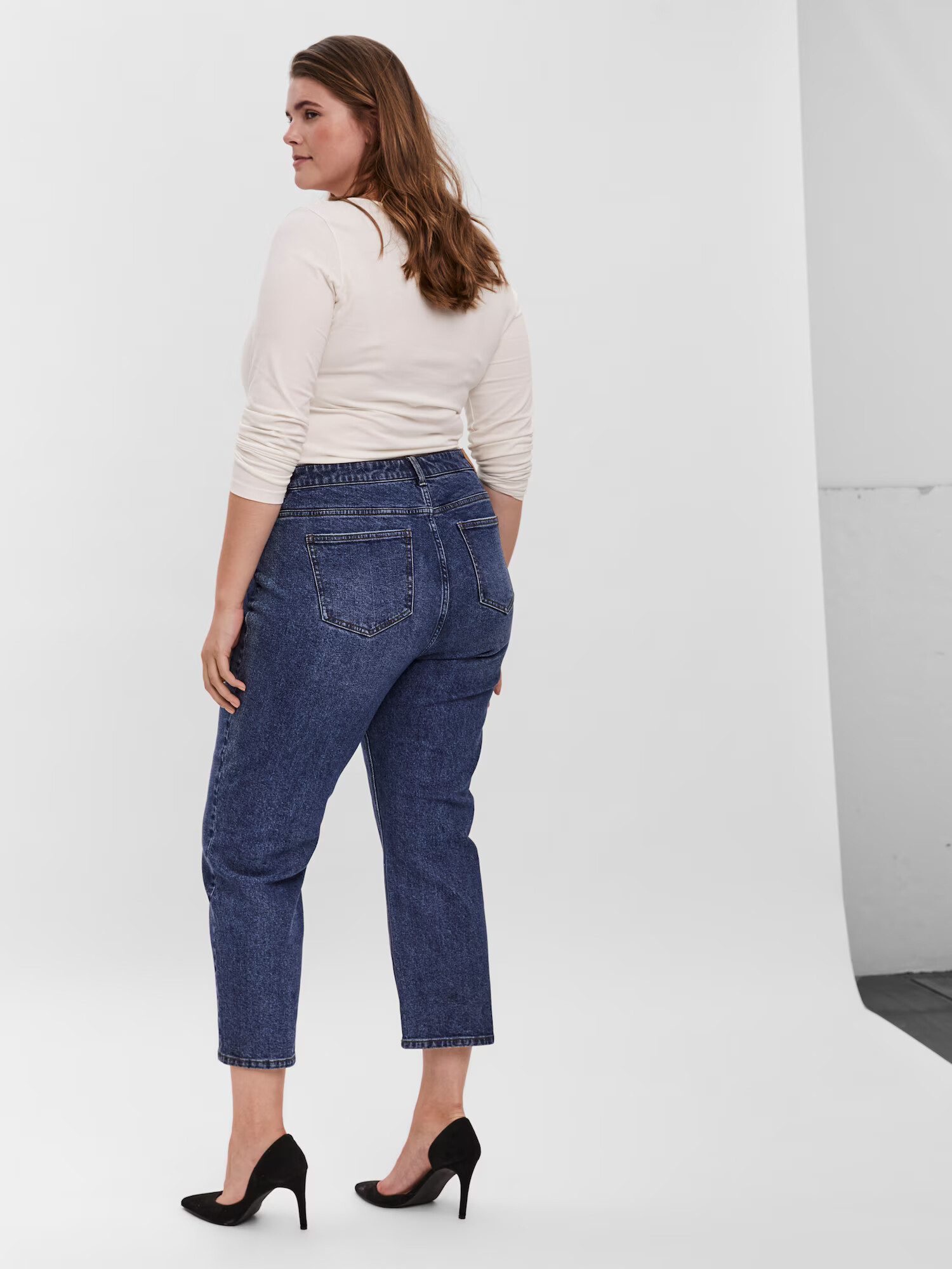 Vero Moda Curve Džínsy 'BRENDA' modrá denim - Pepit.sk