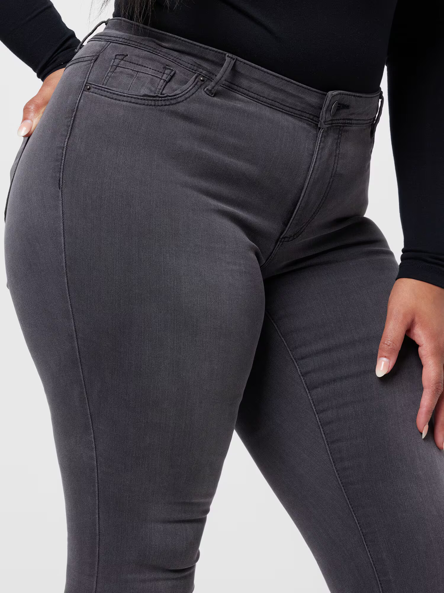 Vero Moda Curve Džínsy 'Fanya' sivý denim - Pepit.sk