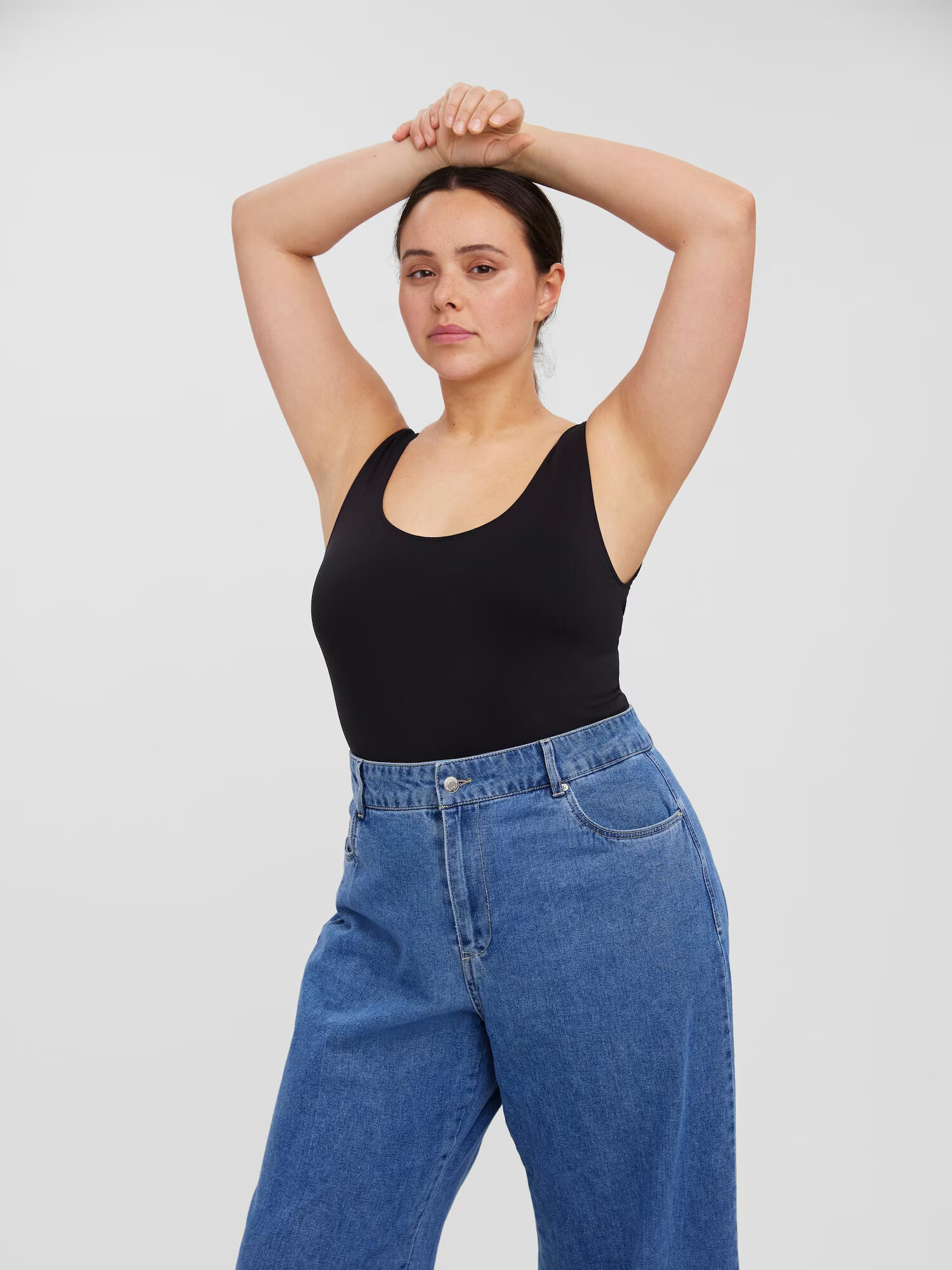 Vero Moda Curve Košeľové body 'Lana' čierna - Pepit.sk