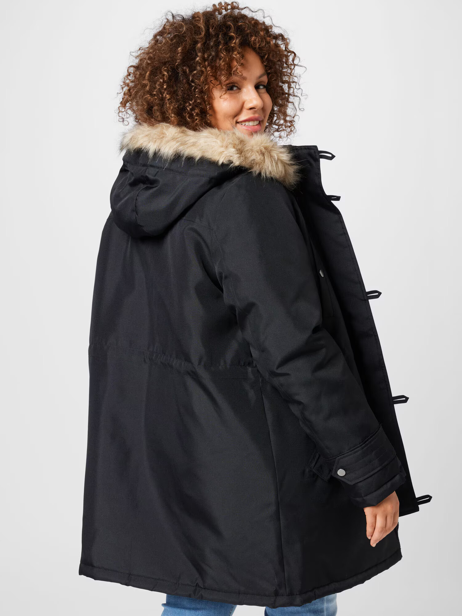 Vero Moda Curve Zimná parka béžová / čierna - Pepit.sk