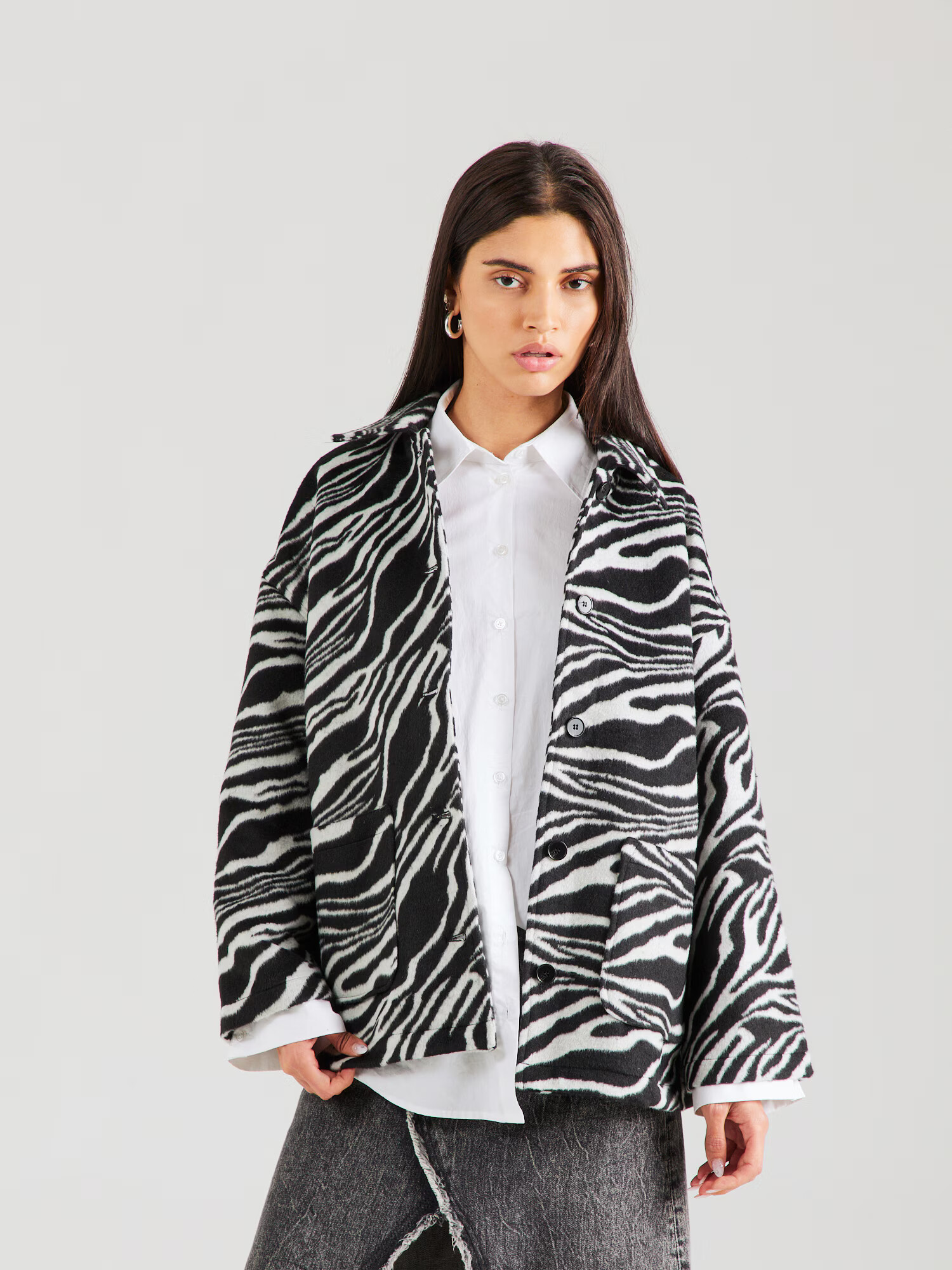 VERO MODA Prechodná bunda 'ZEBRA' čierna - Pepit.sk