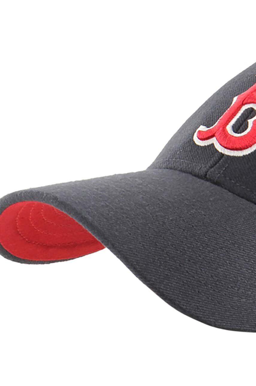 47brand Bavlnená šiltovka MLB Boston Red Sox tmavomodrá farba s nášivkou - Pepit.sk