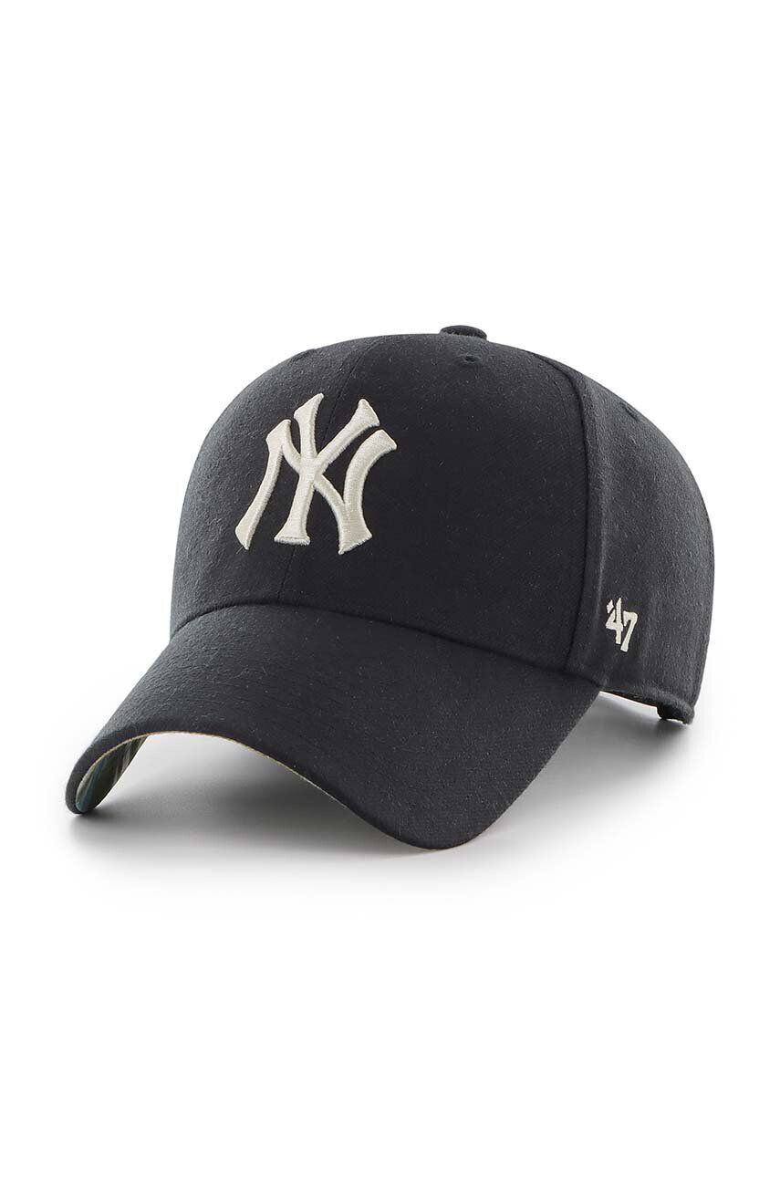 47brand Bavlnená šiltovka MLB New York Yankees čierna farba s nášivkou - Pepit.sk