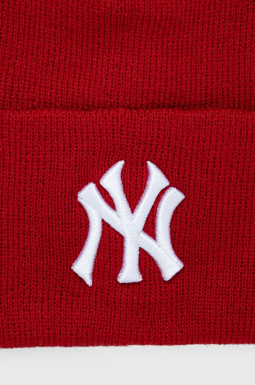 47brand Čiapka MLB New York Yankees červená farba z tenkej pleteniny - Pepit.sk