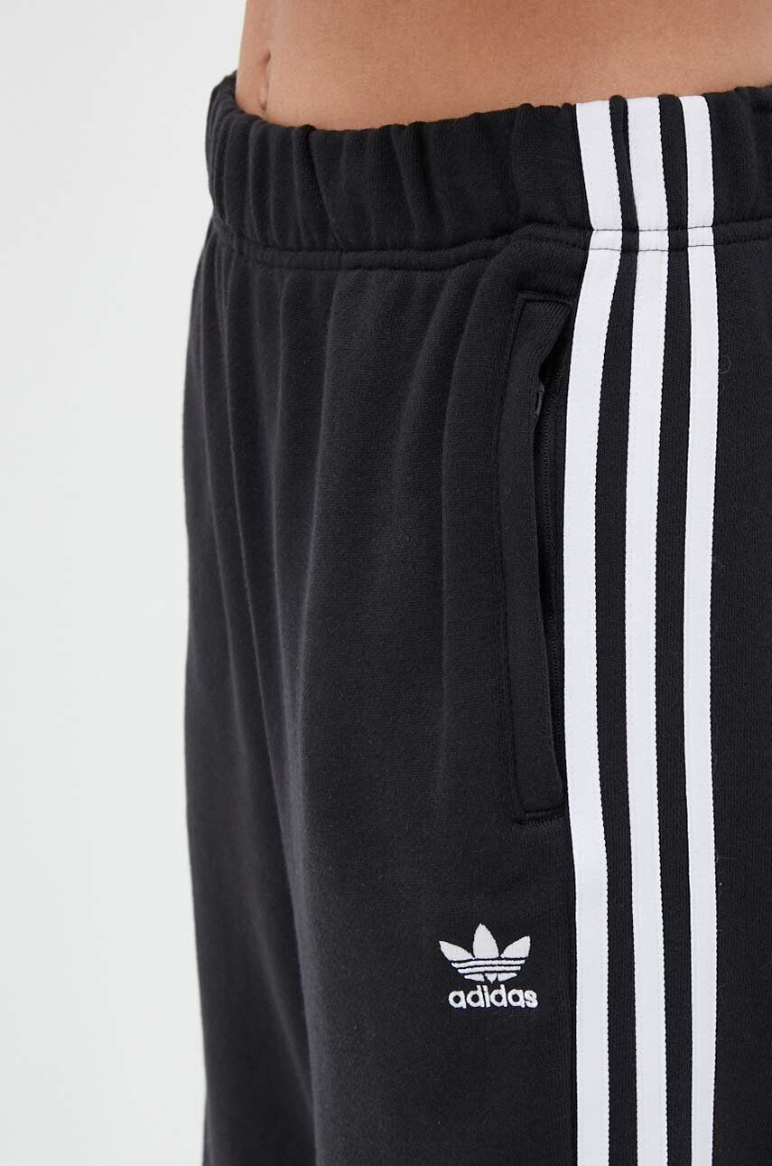 adidas Originals Bavlnené tepláky Open Hem Pant čierna farba jednofarebné IC5505 - Pepit.sk