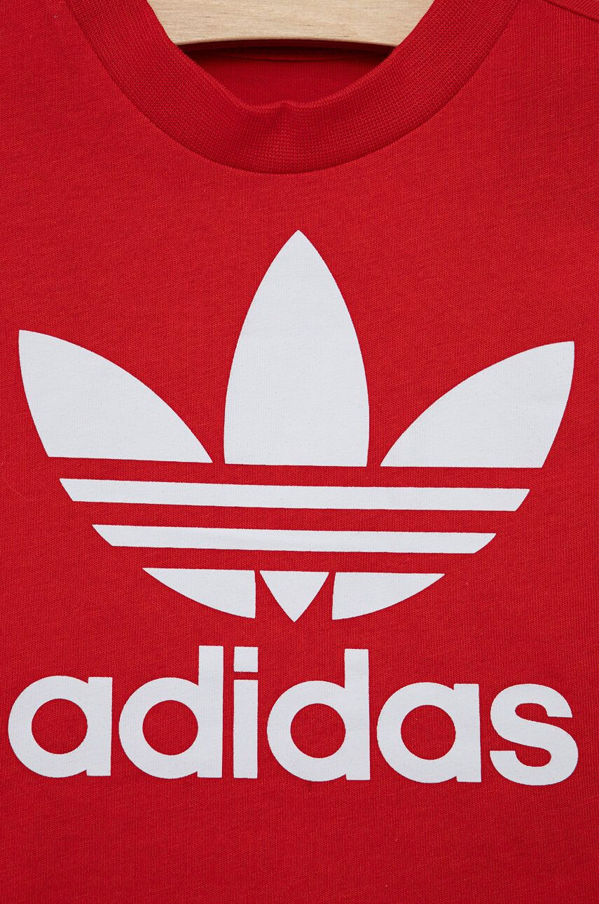 adidas Originals Detské bavlnené tričko HE2189 červená farba s potlačou - Pepit.sk