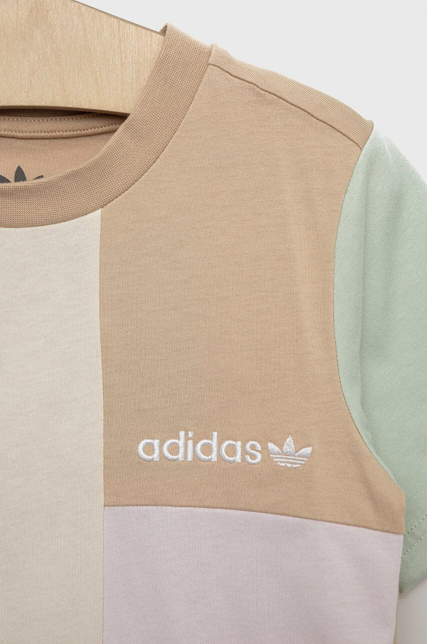 adidas Originals Detské bavlnené tričko béžová farba vzorovaný - Pepit.sk