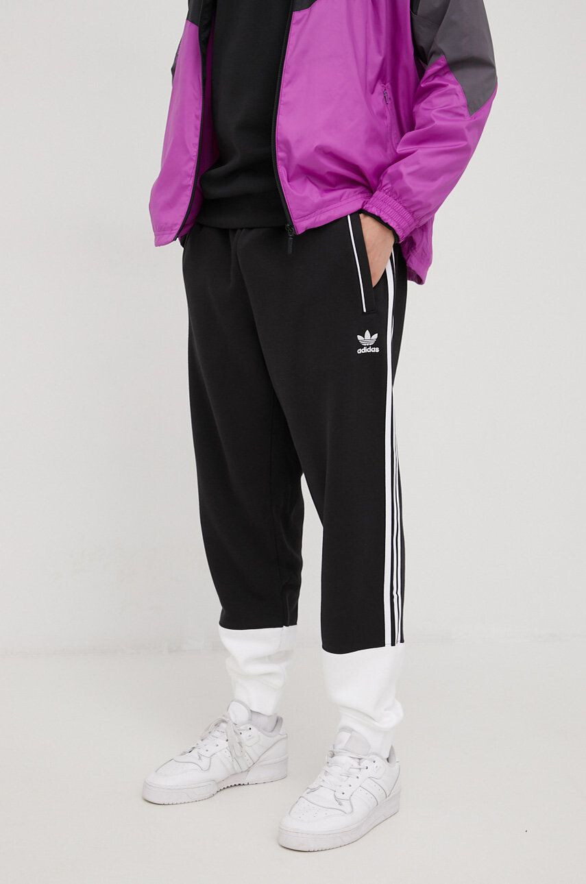 adidas Originals Tepláky HJ7850-MAGBEI dámske béžová farba jednofarebné - Pepit.sk