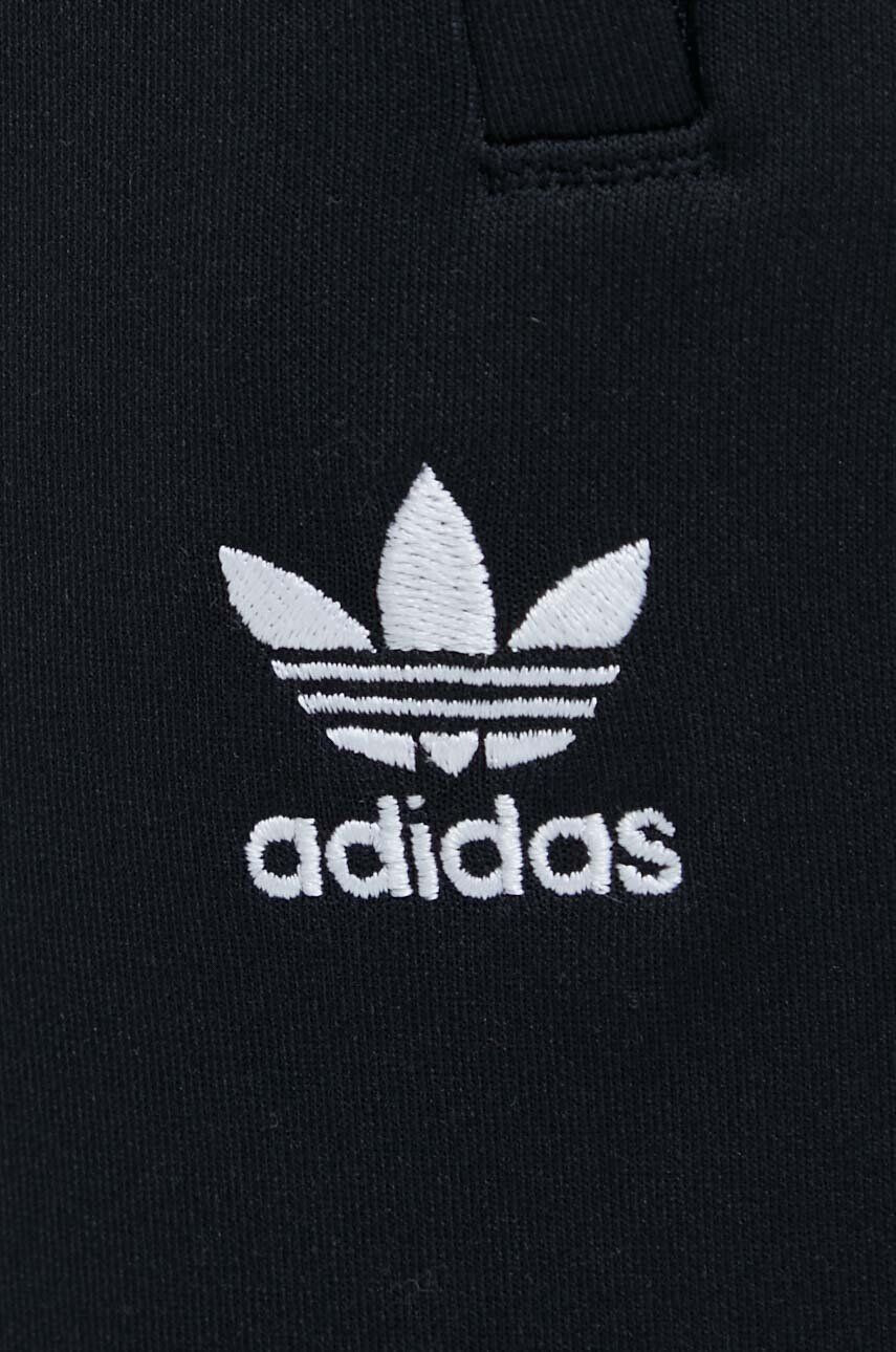 adidas Originals Tepláky SST Classic TP čierna farba s nášivkou IK6600 - Pepit.sk