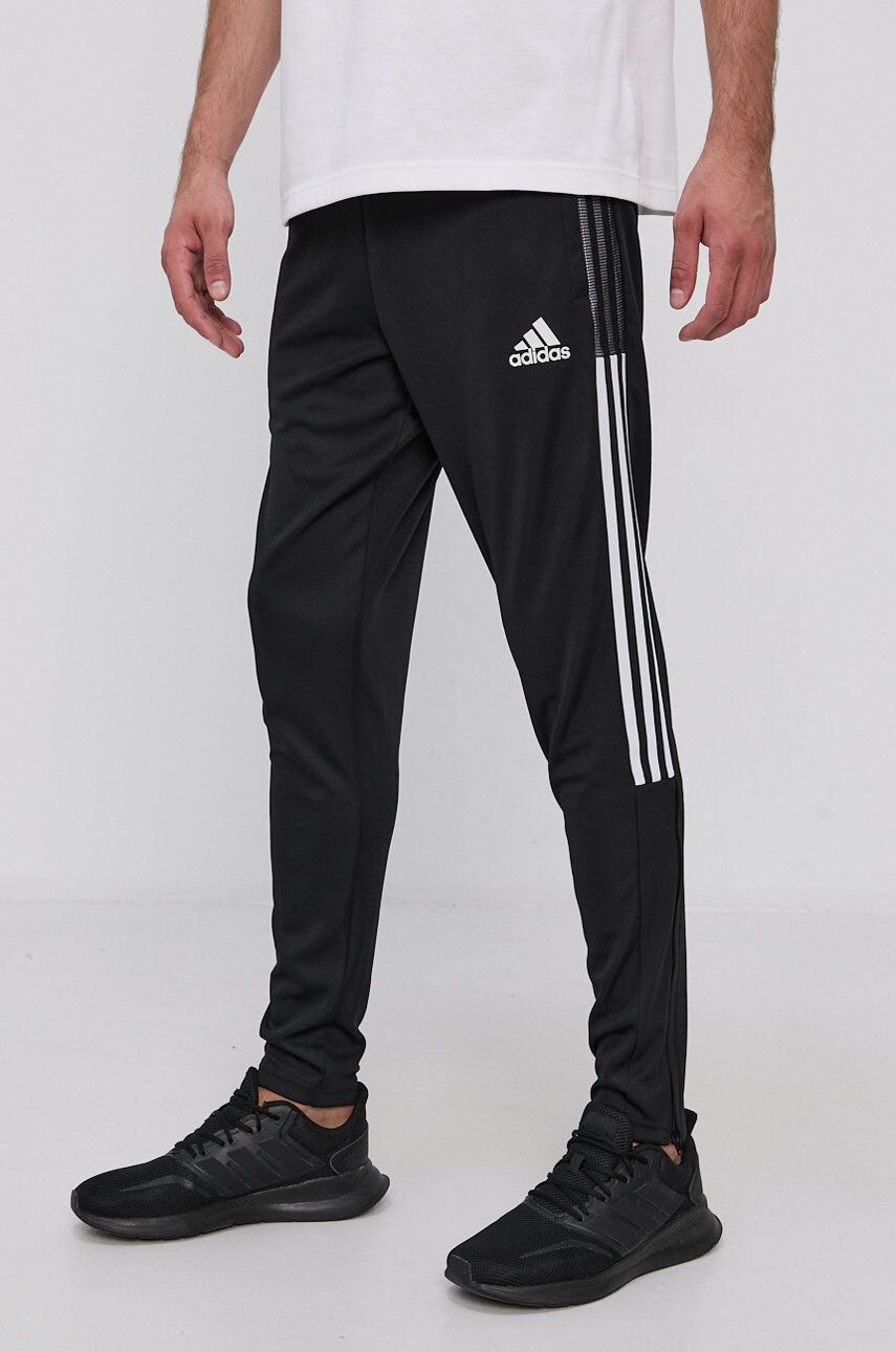 adidas Performance Nohavice GH7305 pánske čierna farba s nášivkou - Pepit.sk