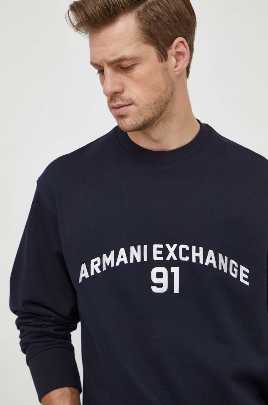 Armani Exchange Bavlnená mikina pánska tmavomodrá farba s nášivkou - Pepit.sk