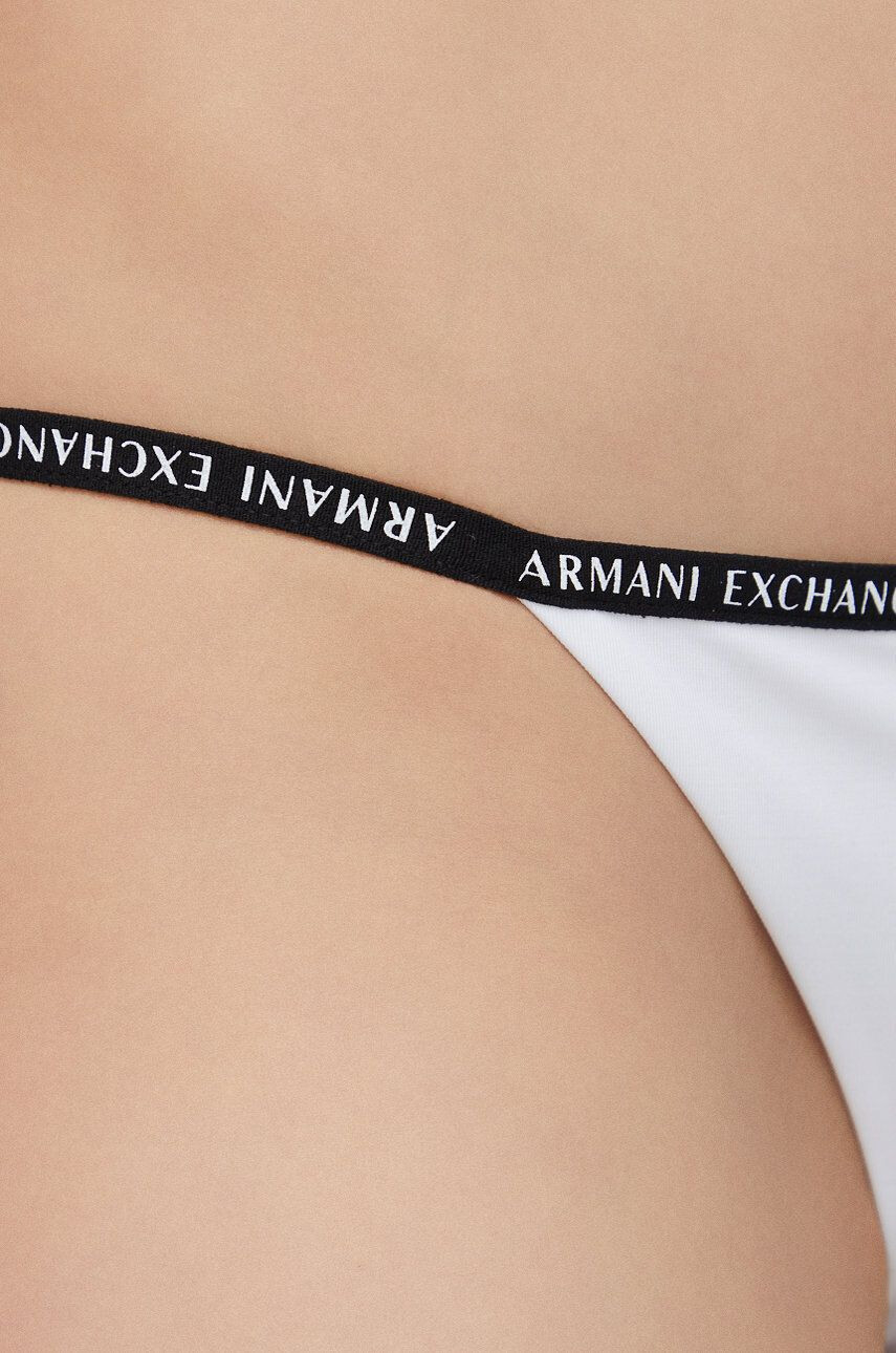 Armani Exchange Brazílske plavkové nohavičky biela farba - Pepit.sk