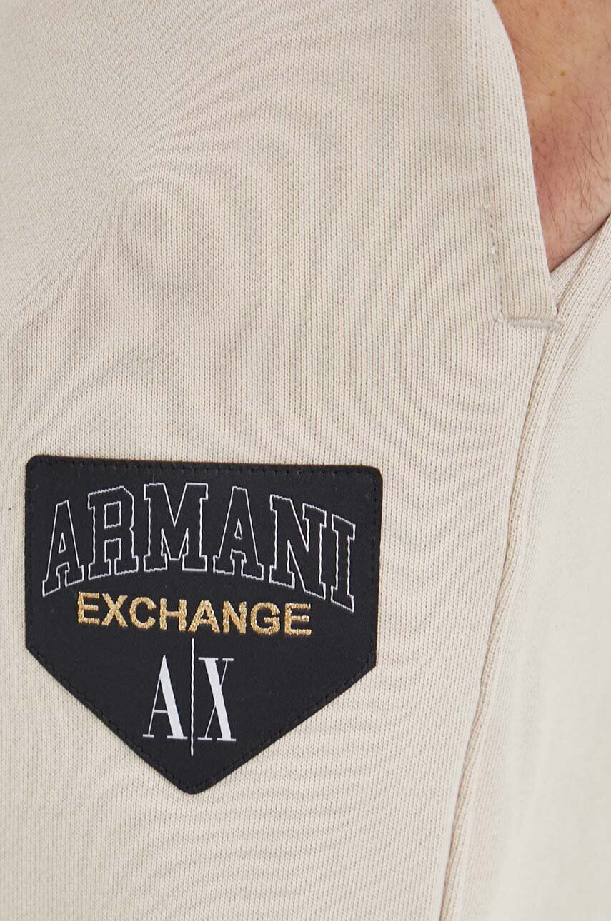 Armani Exchange Tepláky hnedá farba s nášivkou - Pepit.sk