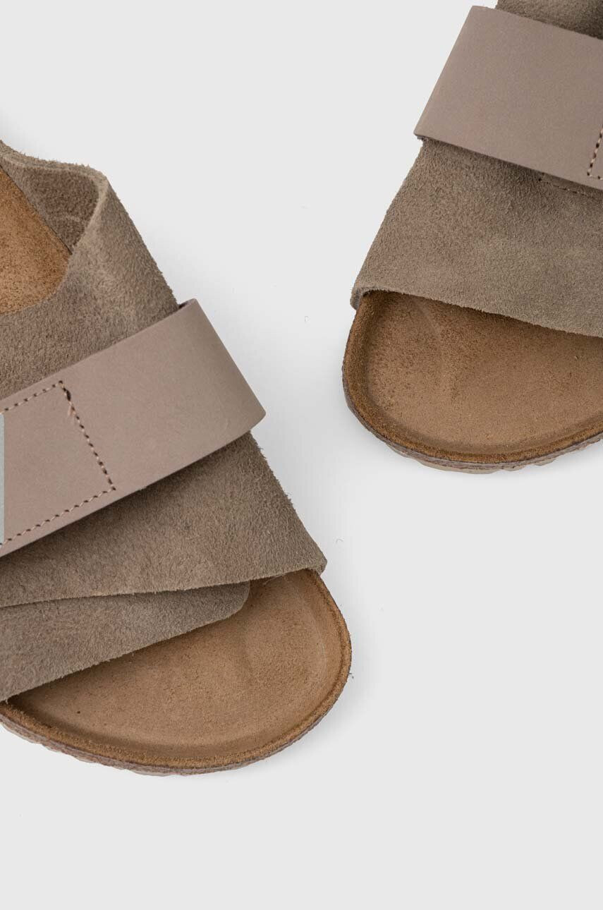 Birkenstock Semišové šľapky pánske béžová farba - Pepit.sk