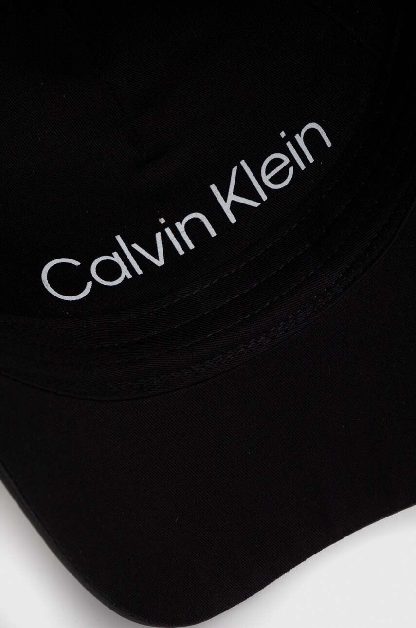 Calvin Klein Bavlnená šiltovka čierna farba jednofarebná - Pepit.sk