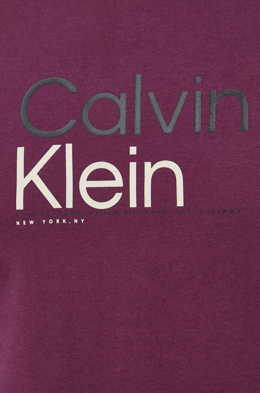 Calvin Klein Bavlnené tričko fialová farba s potlačou - Pepit.sk