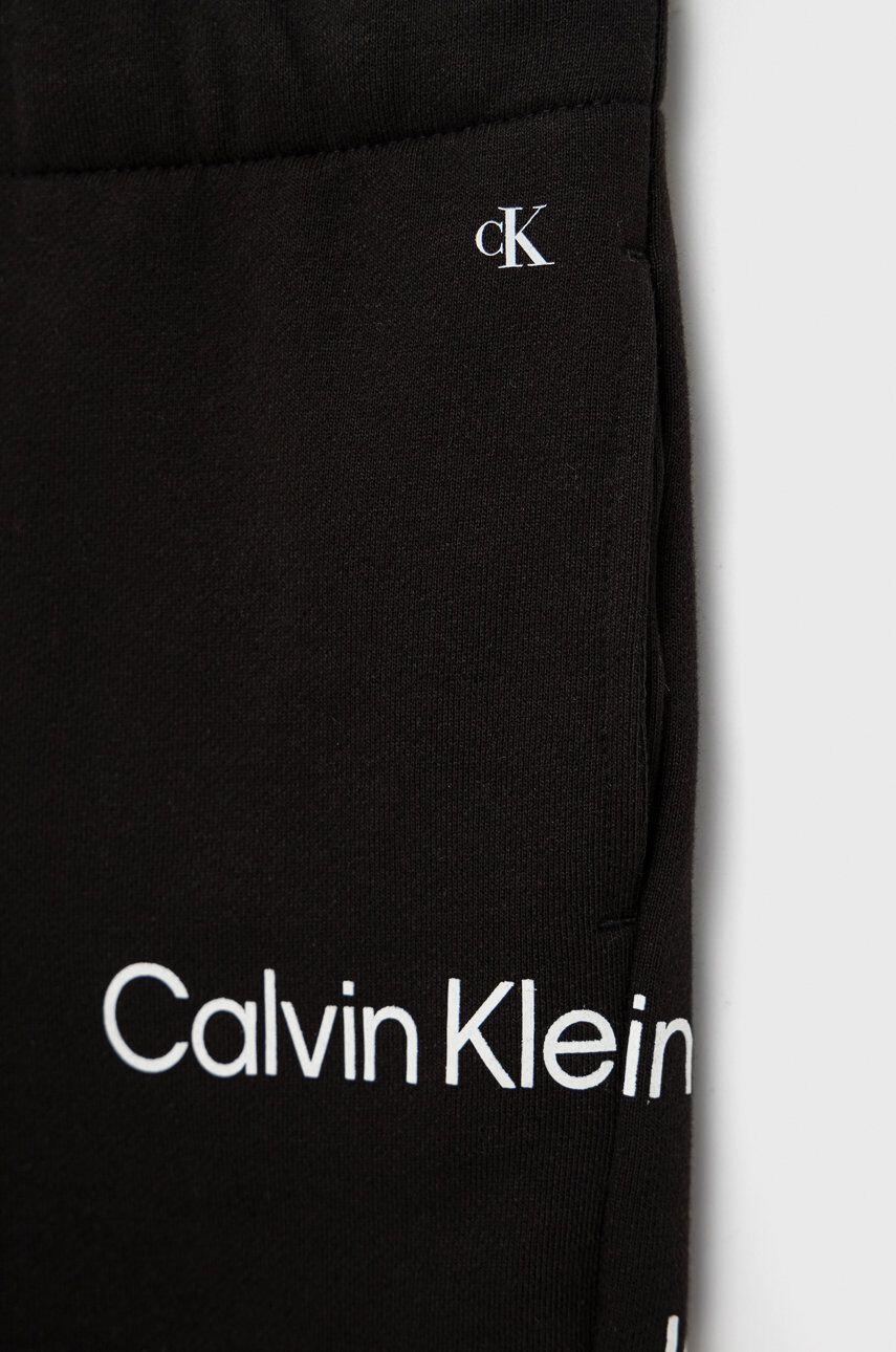 Calvin Klein Jeans čierna farba s potlačou - Pepit.sk