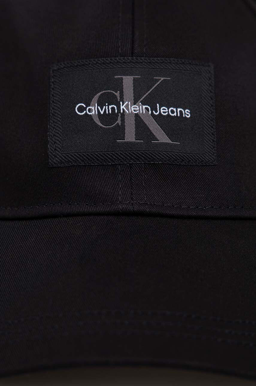 Calvin Klein Jeans Bavlnená šiltovka žltá farba s nášivkou - Pepit.sk