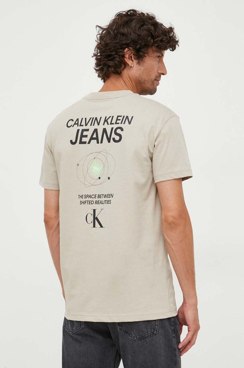 Calvin Klein Jeans Bavlnené tričko béžová farba - Pepit.sk