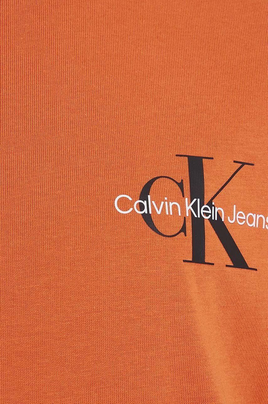 Calvin Klein Jeans Detské bavlnené tričko hnedá farba s potlačou - Pepit.sk