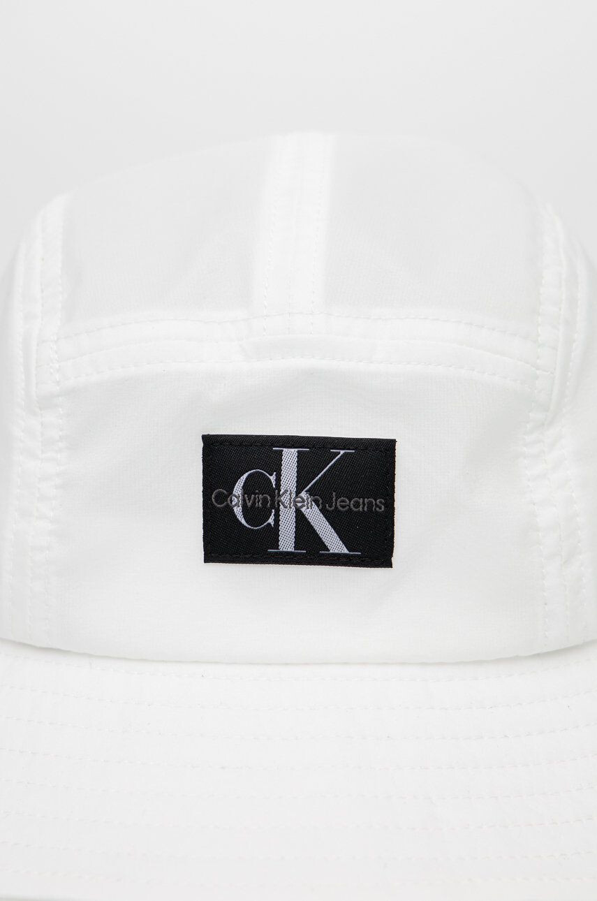 Calvin Klein Jeans Detský klobúk biela farba - Pepit.sk