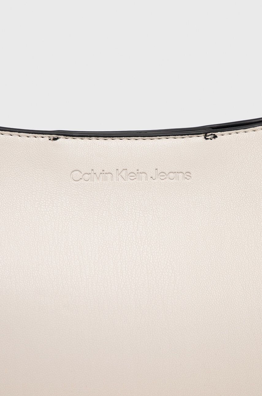 Calvin Klein Jeans Kabelka žltá farba - Pepit.sk