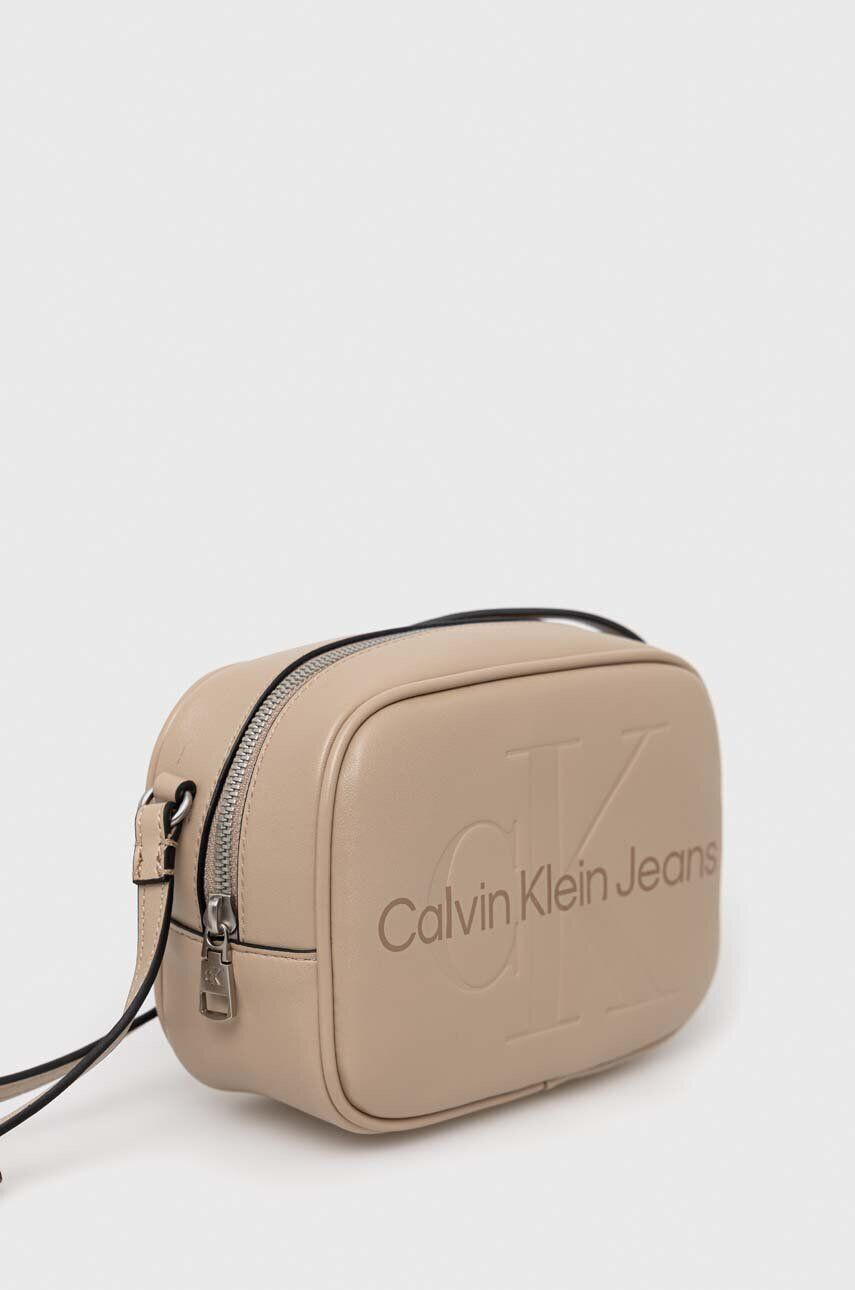 Calvin Klein Jeans Kabelka žltá farba - Pepit.sk