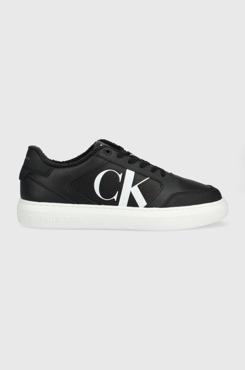 Calvin Klein Jeans Kožené tenisky YM0YM00573 CASUAL CUPSOLE LTH-PU MONO biela farba - Pepit.sk