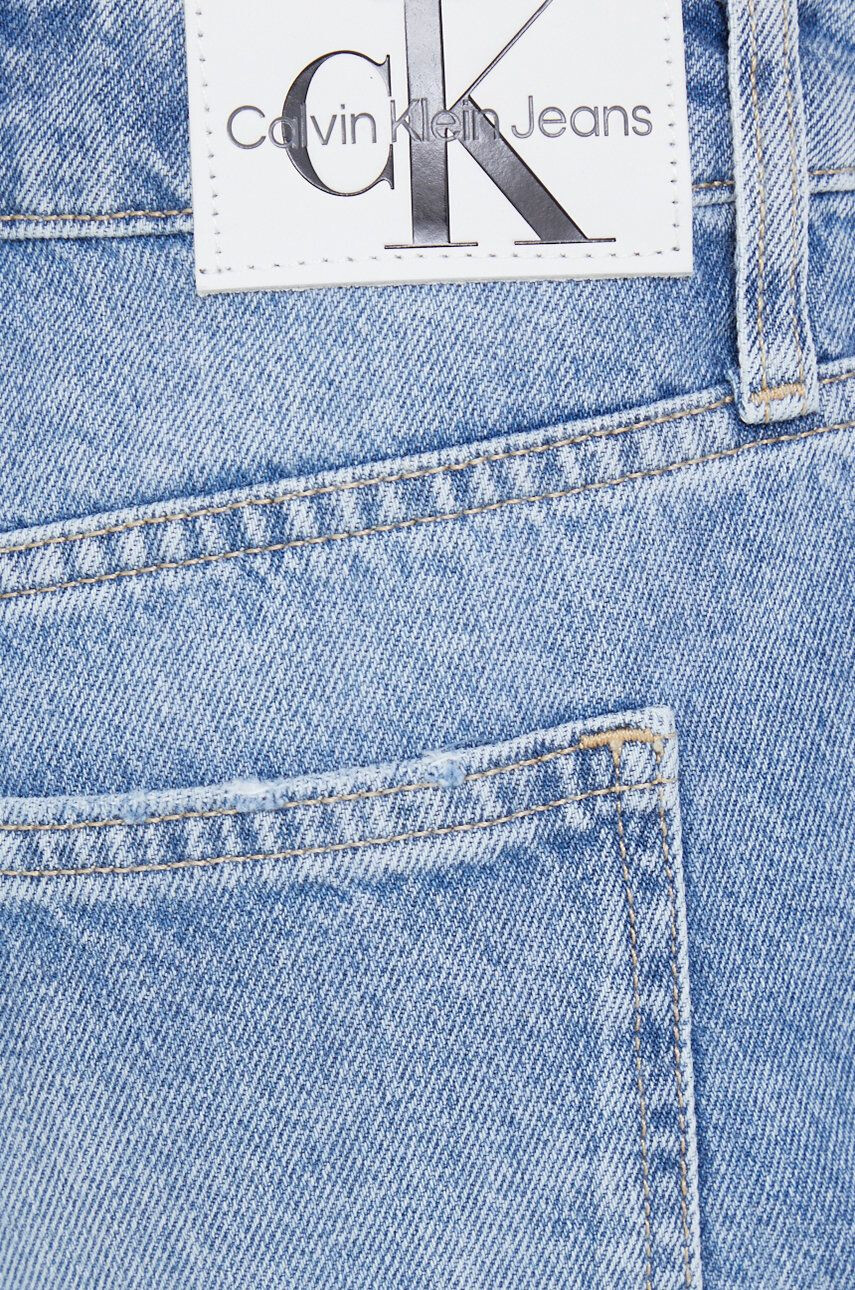 Calvin Klein Jeans Rifľové krátke nohavice dámske s nášivkou vysoký pás - Pepit.sk