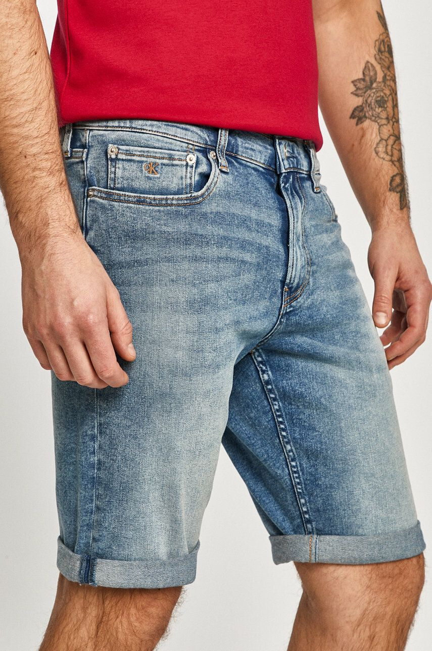 Calvin Klein Jeans Rifľové krátke nohavice - Pepit.sk