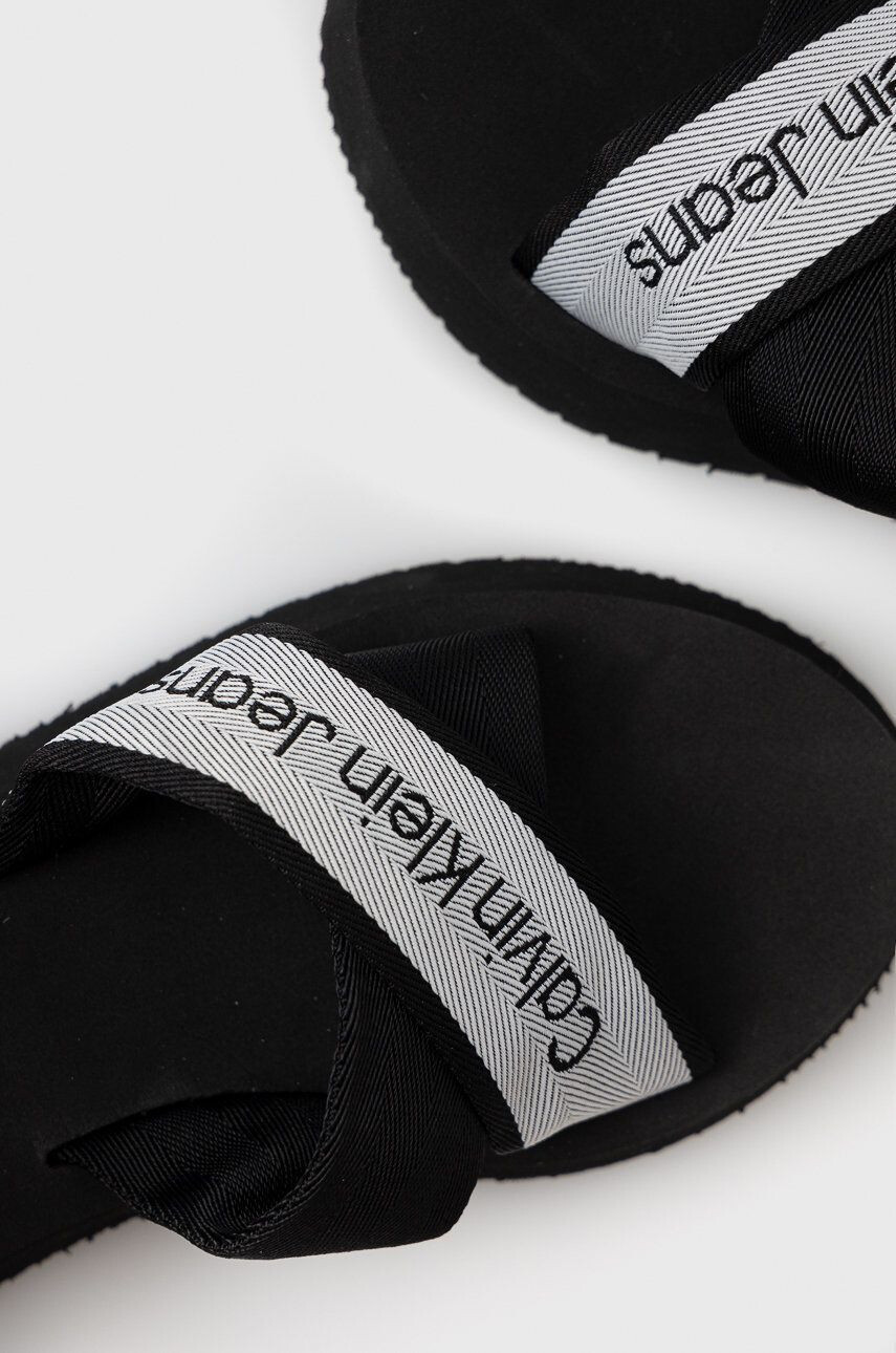 Calvin Klein Jeans Sandále Prefresato Sandal dámske čierna farba na platforme - Pepit.sk