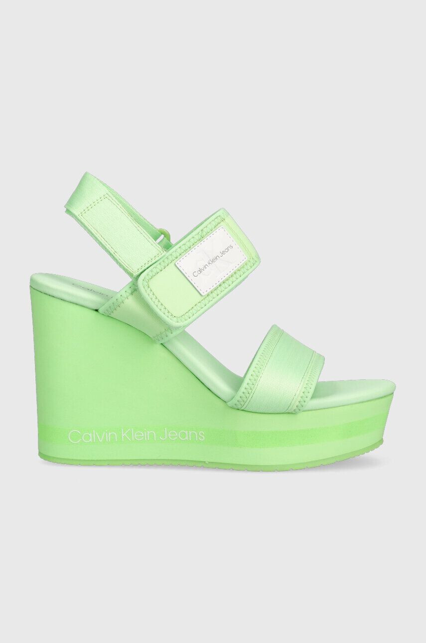 Calvin Klein Jeans Sandále WEDGE SANDAL BADGE dámske zelená farba na kline YW0YW01028 - Pepit.sk