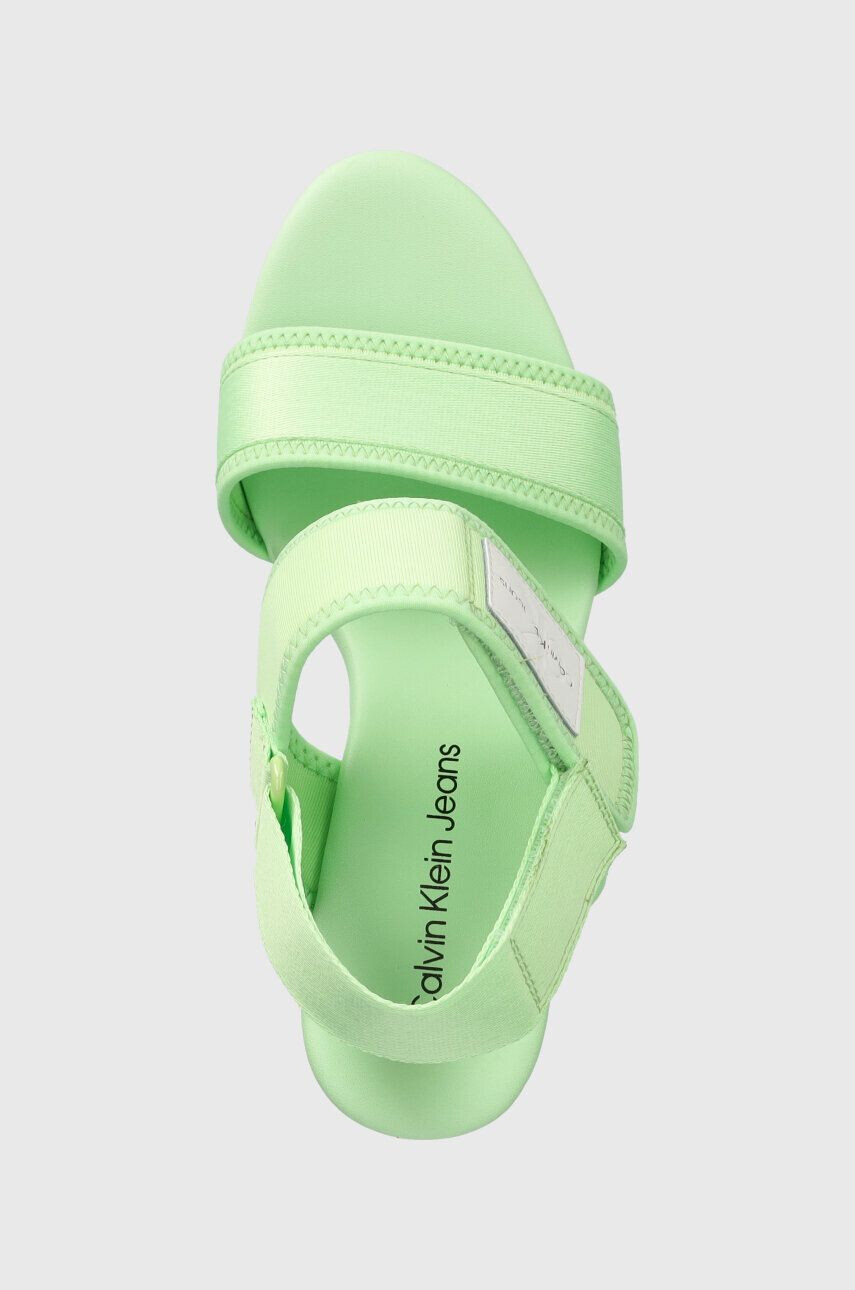 Calvin Klein Jeans Sandále WEDGE SANDAL BADGE dámske zelená farba na kline YW0YW01028 - Pepit.sk