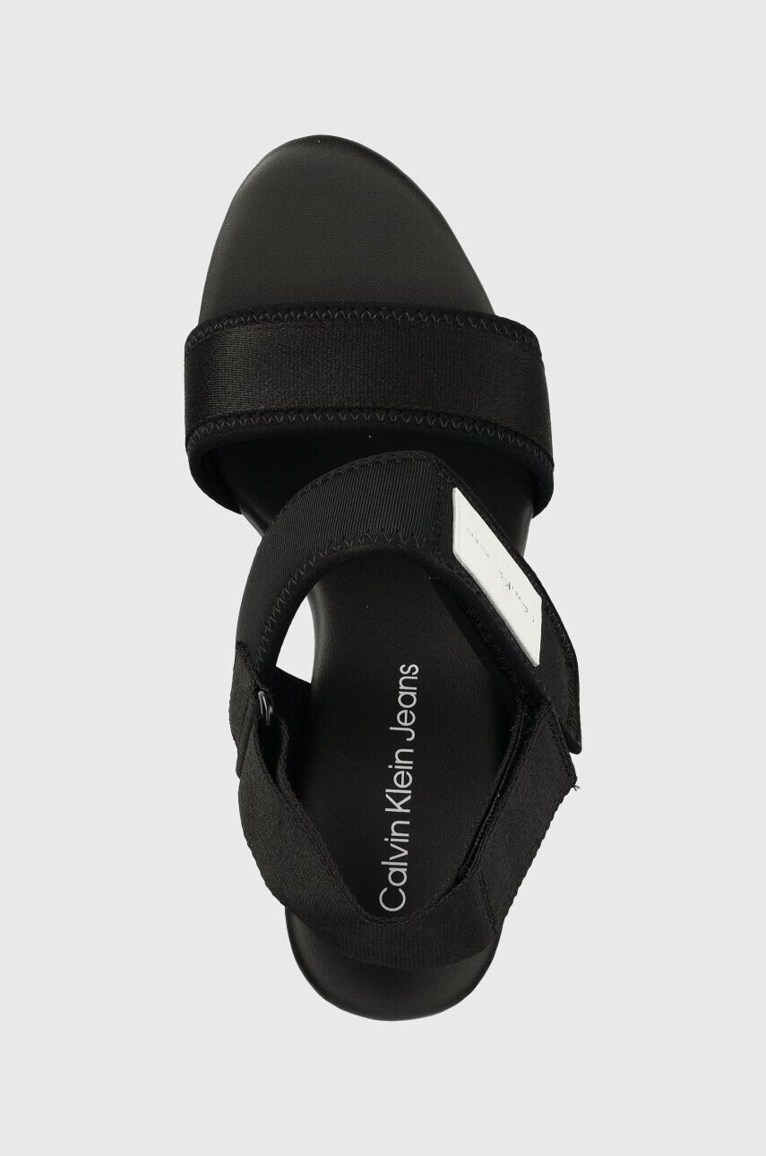 Calvin Klein Jeans Sandále WEDGE SANDAL BADGE dámske čierna farba na kline YW0YW01028 - Pepit.sk