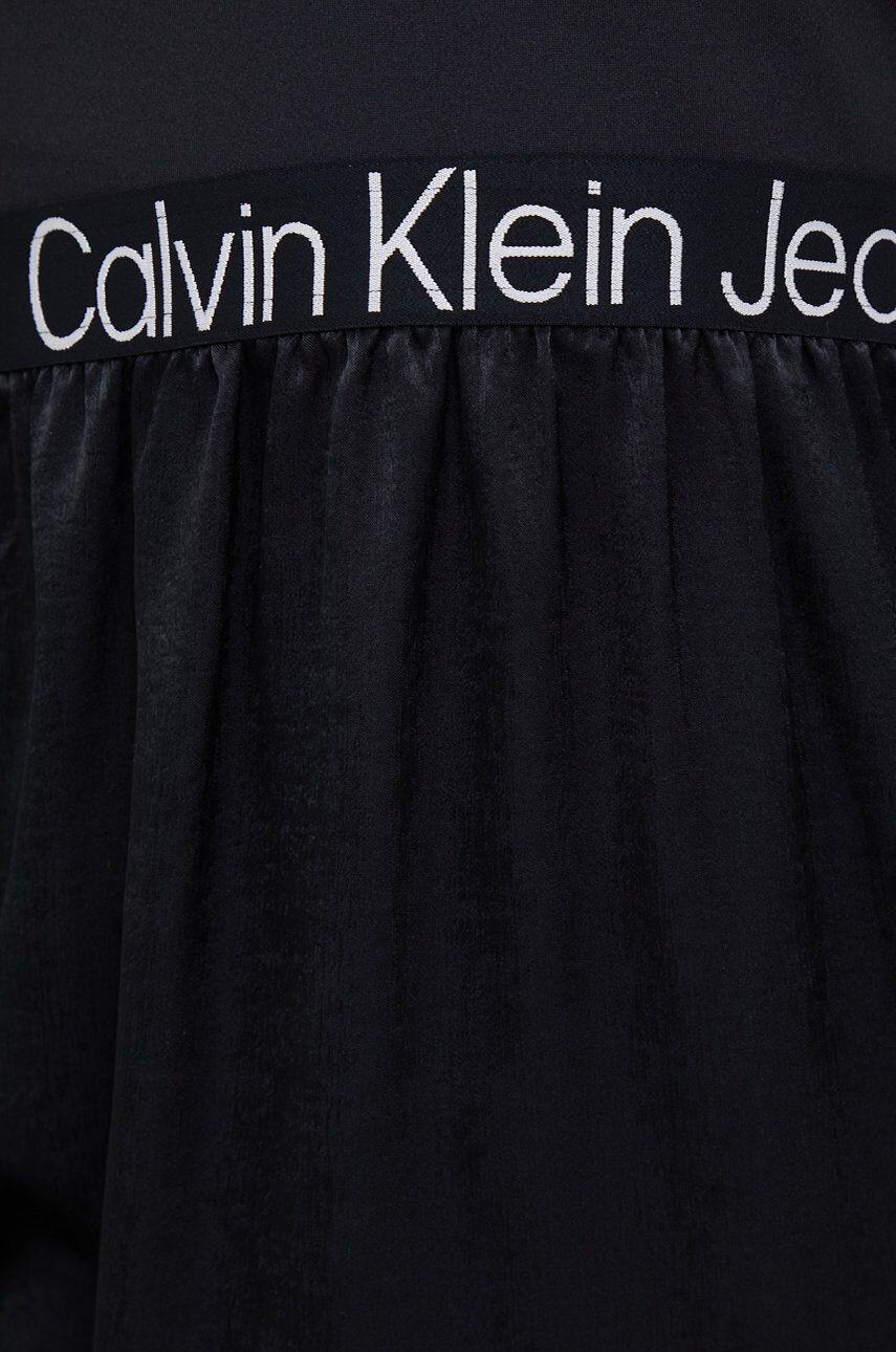 Calvin Klein Jeans Šaty čierna farba mini áčkový strih - Pepit.sk