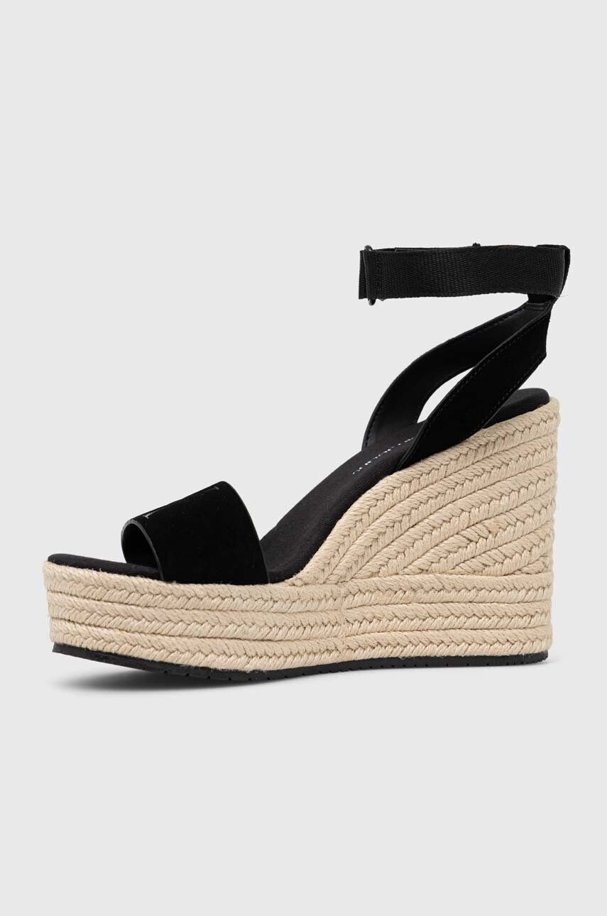 Calvin Klein Jeans Semišové sandále WEDGE SANDAL SU CON dámske čierna farba na platforme YW0YW01026 - Pepit.sk