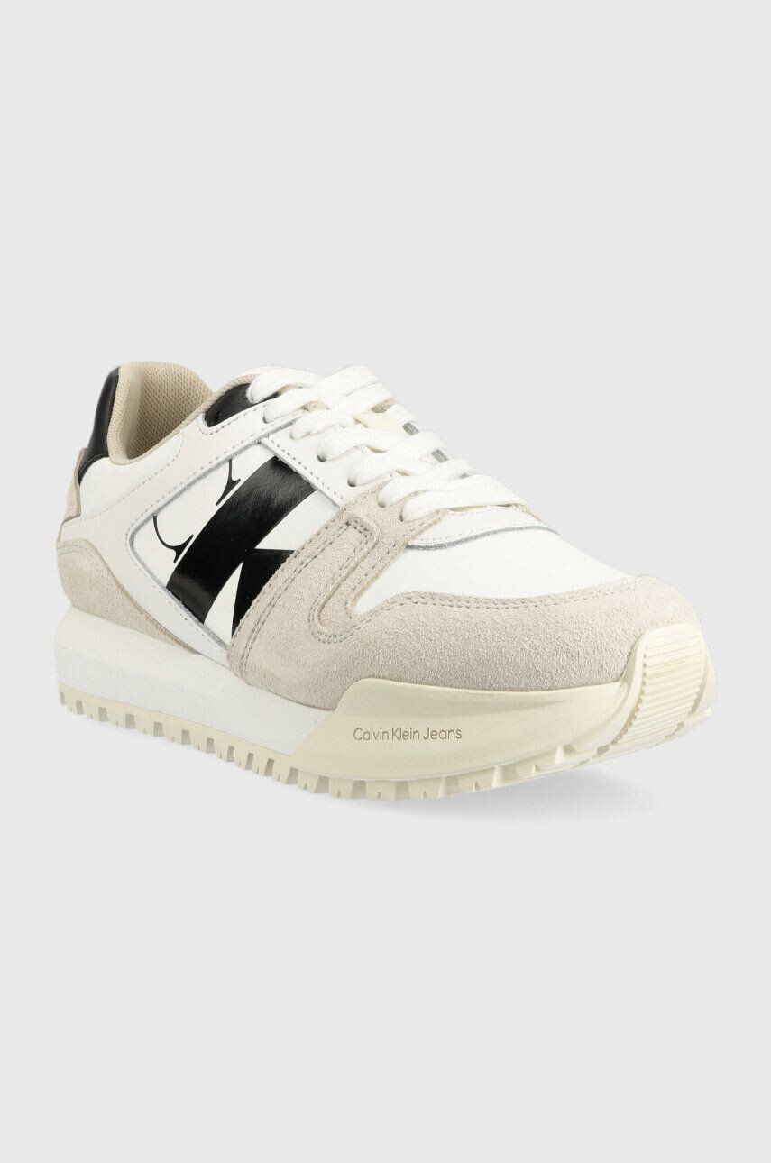 Calvin Klein Jeans Tenisky TOOTHY RUN LACEUP LO béžová farba YM0YM00744 - Pepit.sk