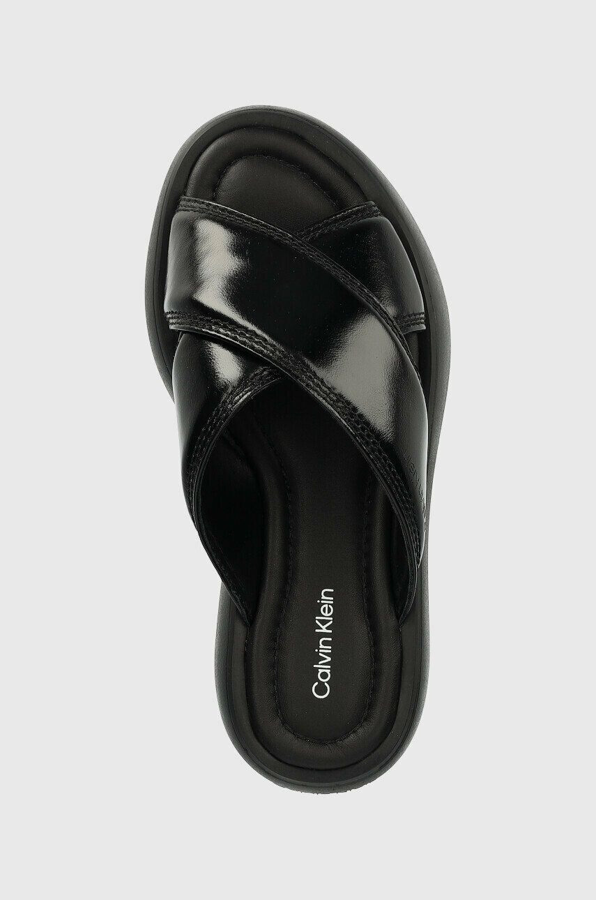 Calvin Klein Kožené šľapky BUBBLE SLIDE - PAT dámske čierna farba na platforme HW0HW01469 - Pepit.sk