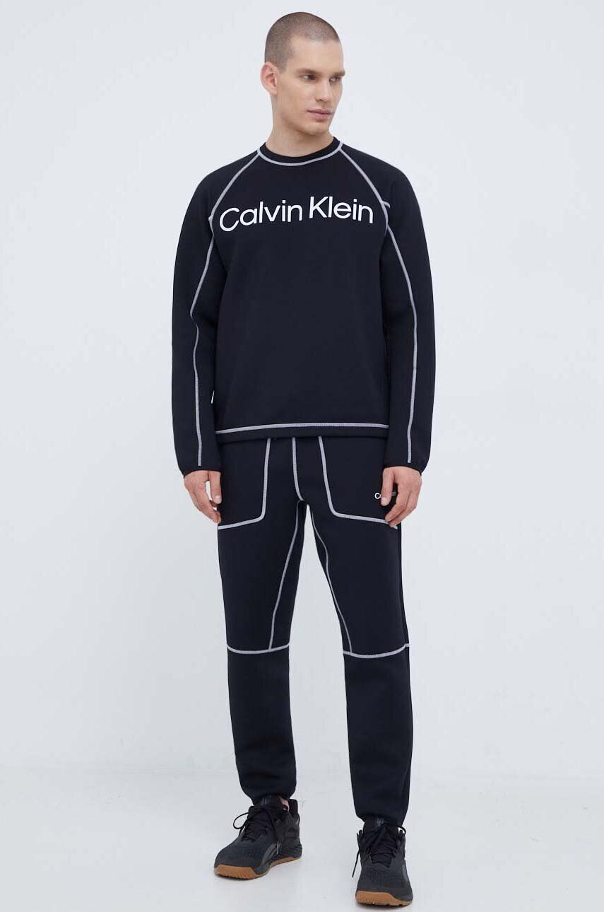 Calvin Klein Performance Tréningové nohavice čierna farba s nášivkou - Pepit.sk