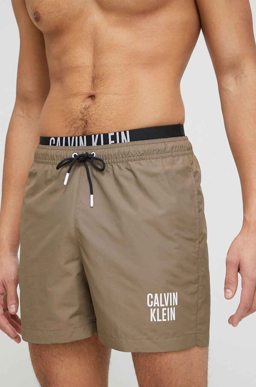 Calvin Klein Plavkové šortky hnedá farba - Pepit.sk